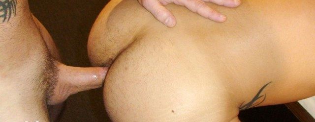 Sage takes Cole\'s raw cock in his hungry hole