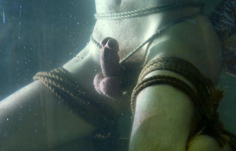 Dante\'s hard cock bound and under water