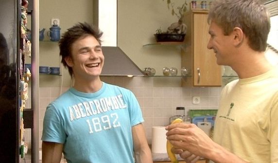 Cute twinks Dario Dolce and Trevor Yates goofing off in the kitchen