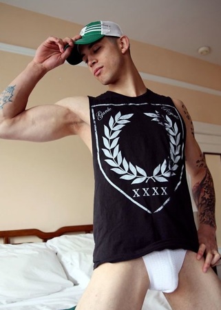 Lean muscle boy Anthony Blaize 