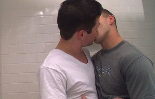 Cute twinks make out in the shower