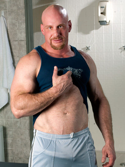 Body pic for Hogan Wade