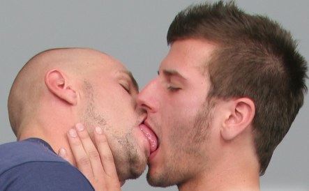 Cute young guys Park Wiley and Derrek Diamond make out and swap spit