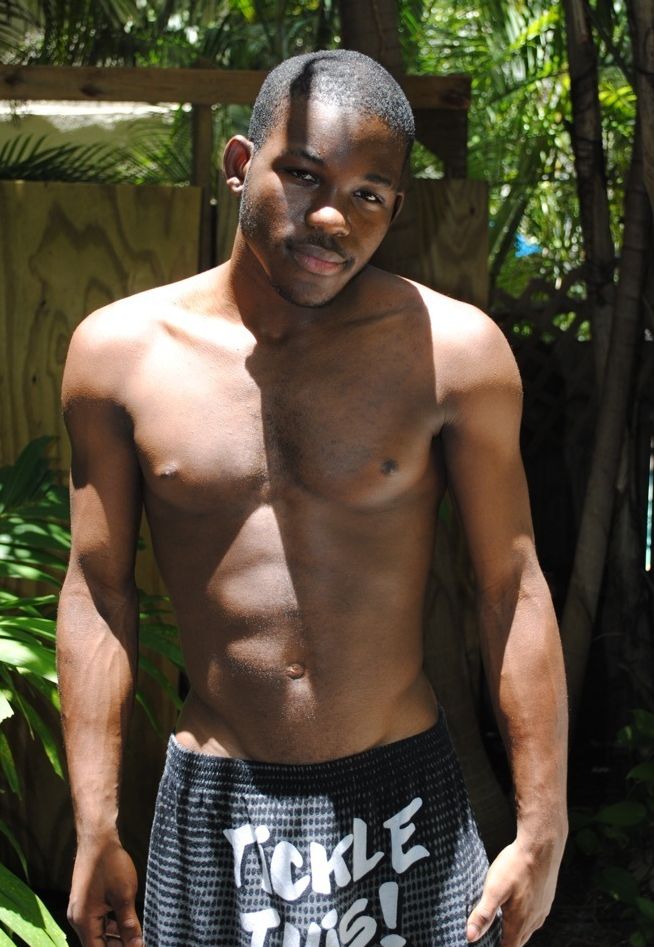 Hot young Zion Prescot shirtless 