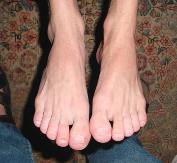K Hanson – feet