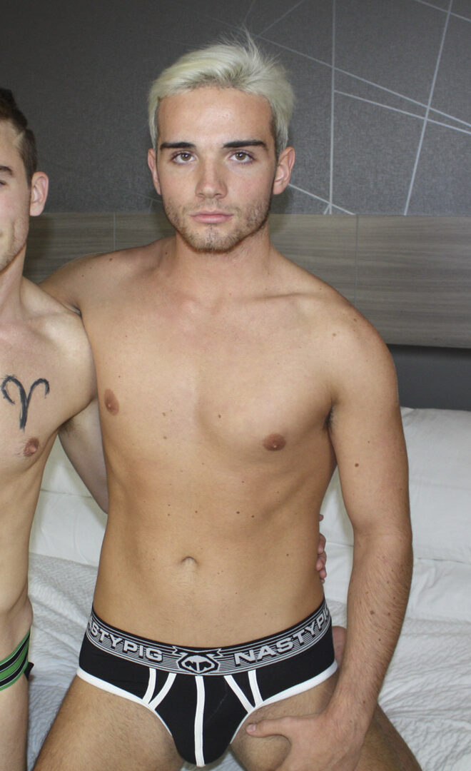 Body pic for Finn Brando