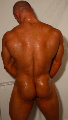 Hot body builder Kyle Stevens in the shower showing his naked ass