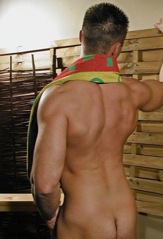 Hot jock shows off his muscled back and hot ass