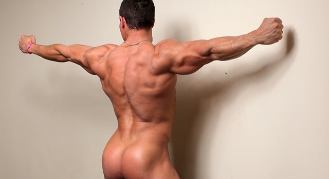 Gilberto Nestore\'s impressive muscled back and ass