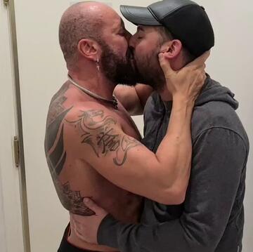 Darek Kraft – Kissing