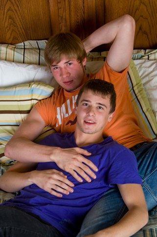 Hot young jock and twink buddie on bed